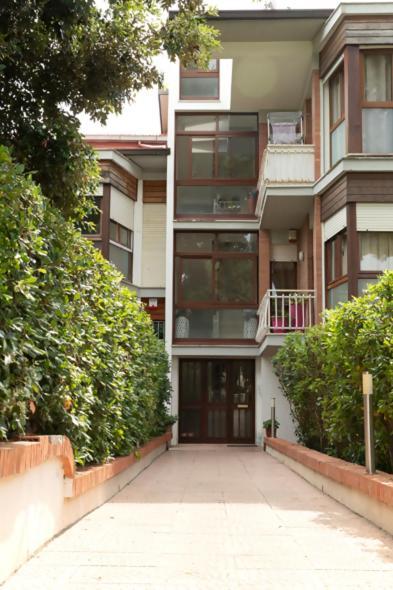 Apartment Mansarda Tirrenia